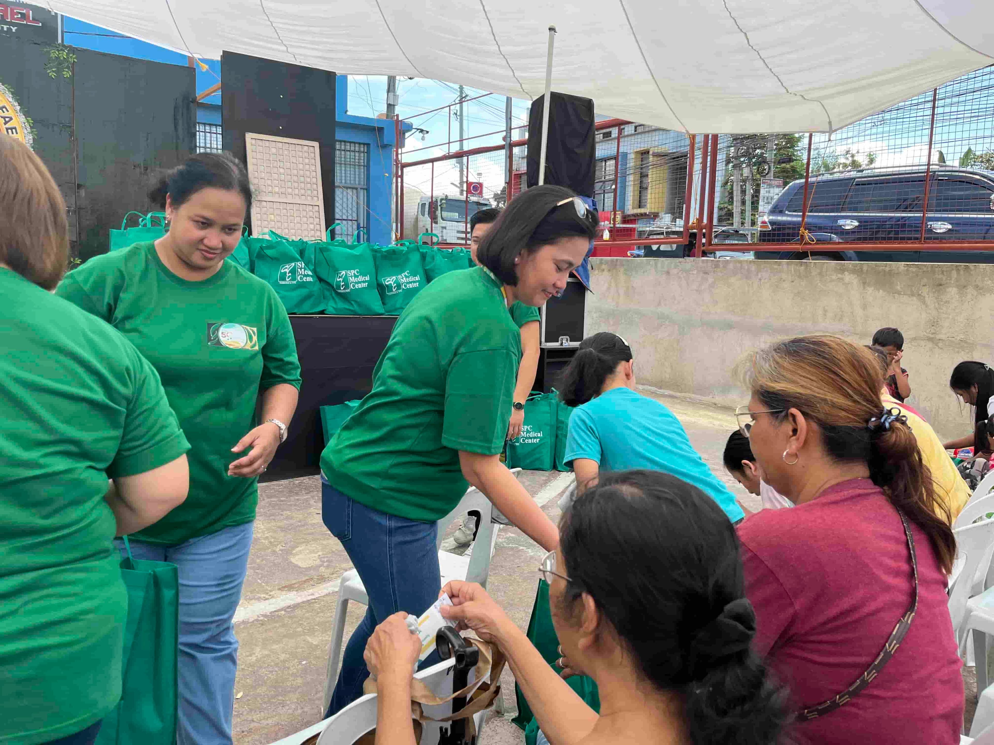 Ms. Shelly and Wheng.jpg